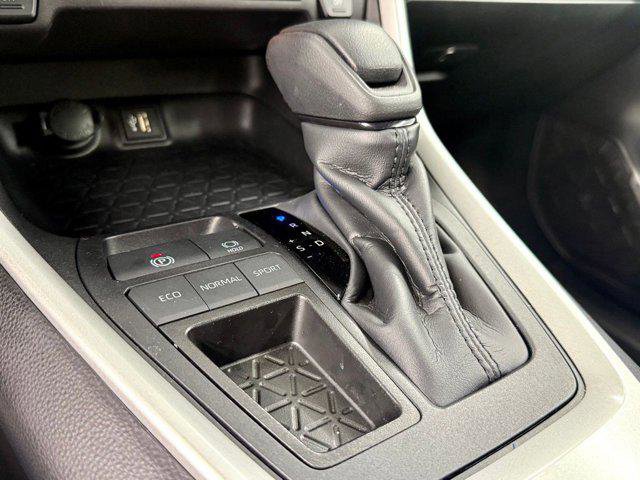 Certified 2025 Toyota RAV4 LE image 27