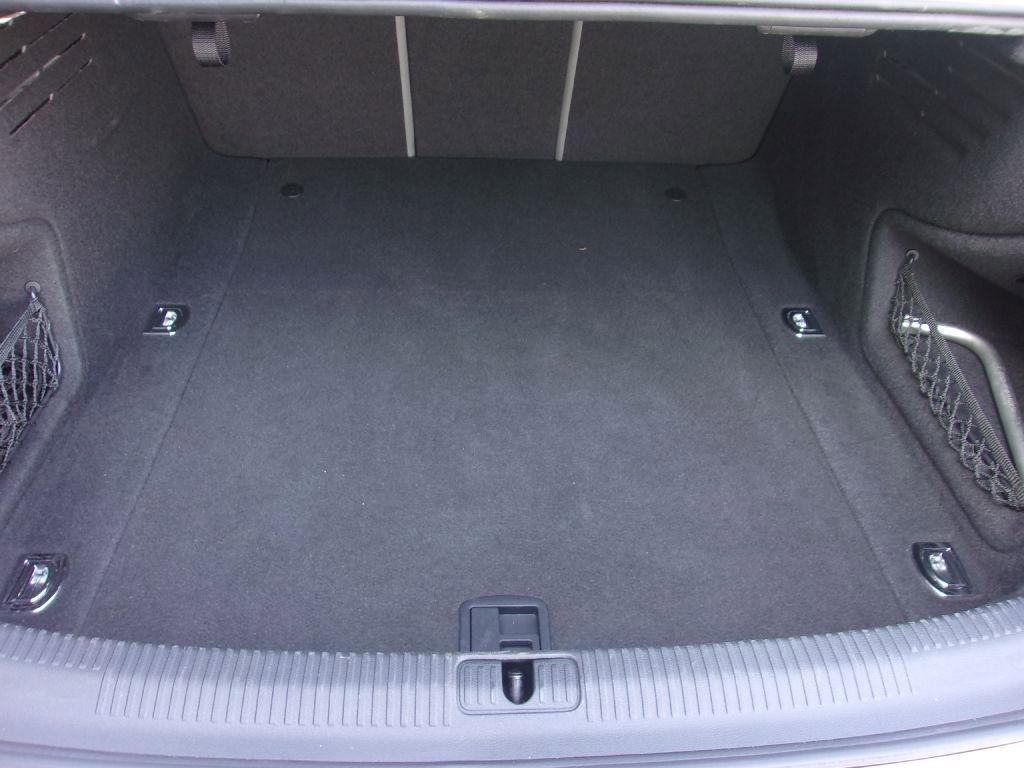 Used 2017 Audi A4 2.0T Premium w/ Convenience Package image 6