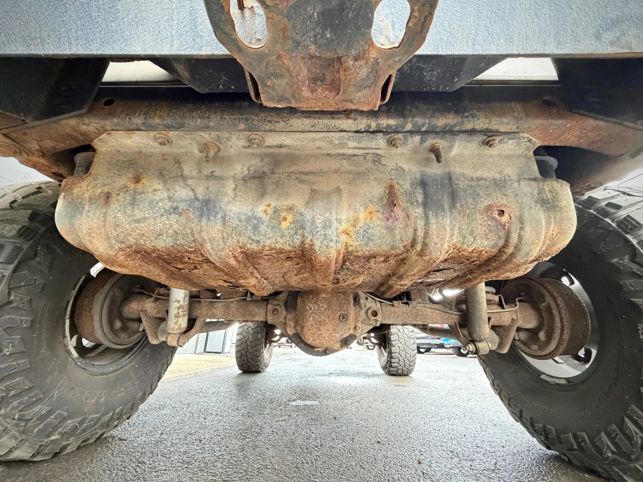 Used 2004 Jeep Wrangler Sahara w/ Dual Top Group image 27