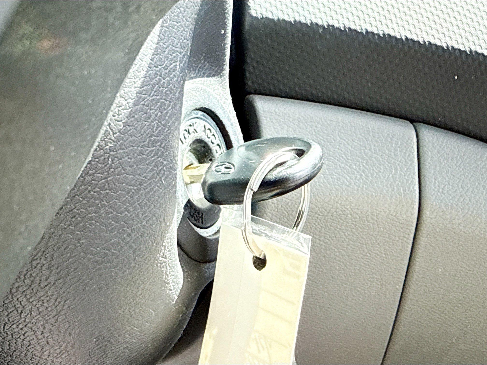 Used 2013 Hyundai Accent SE FWD image 9