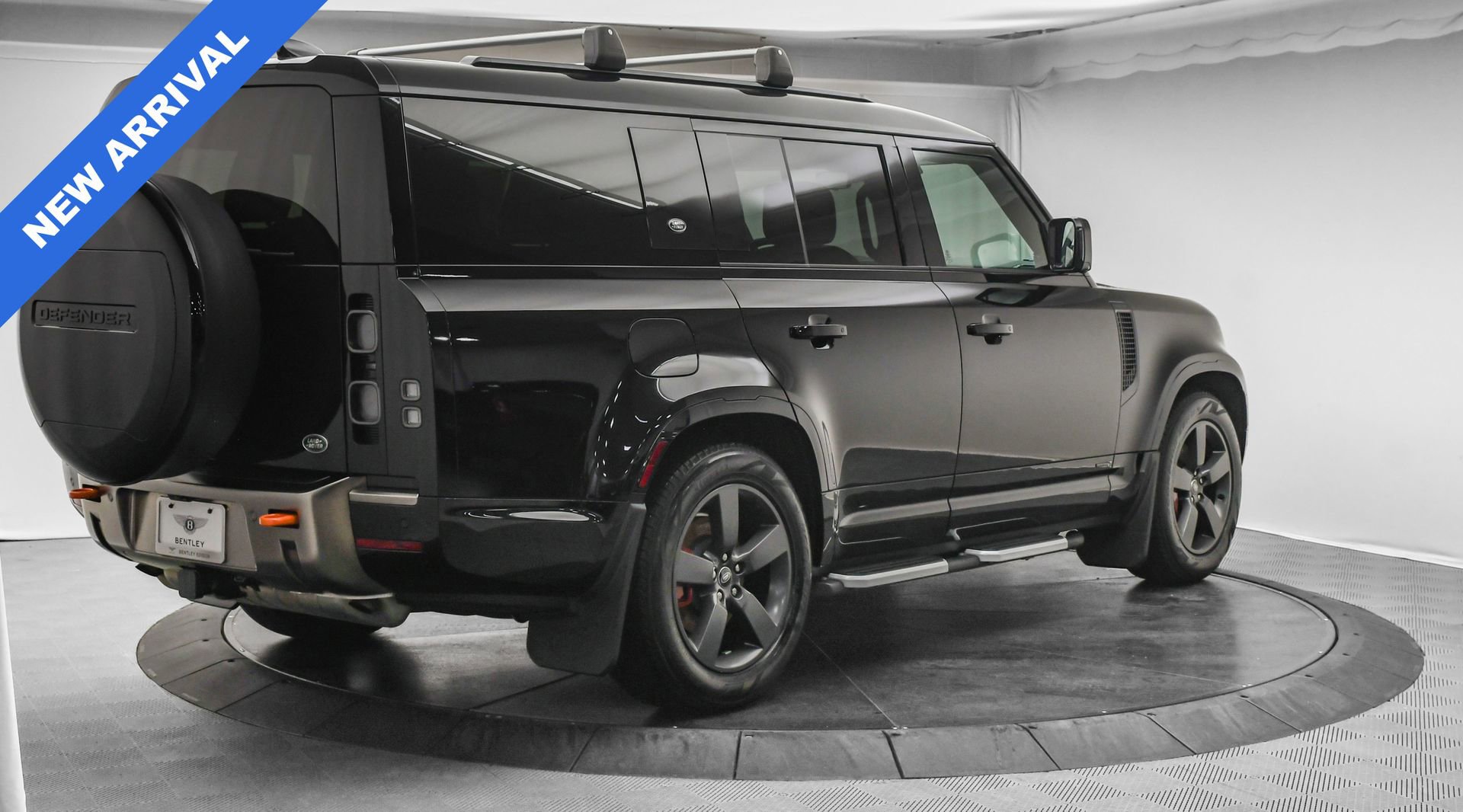 Used 2023 Land Rover Defender 130 X image 9