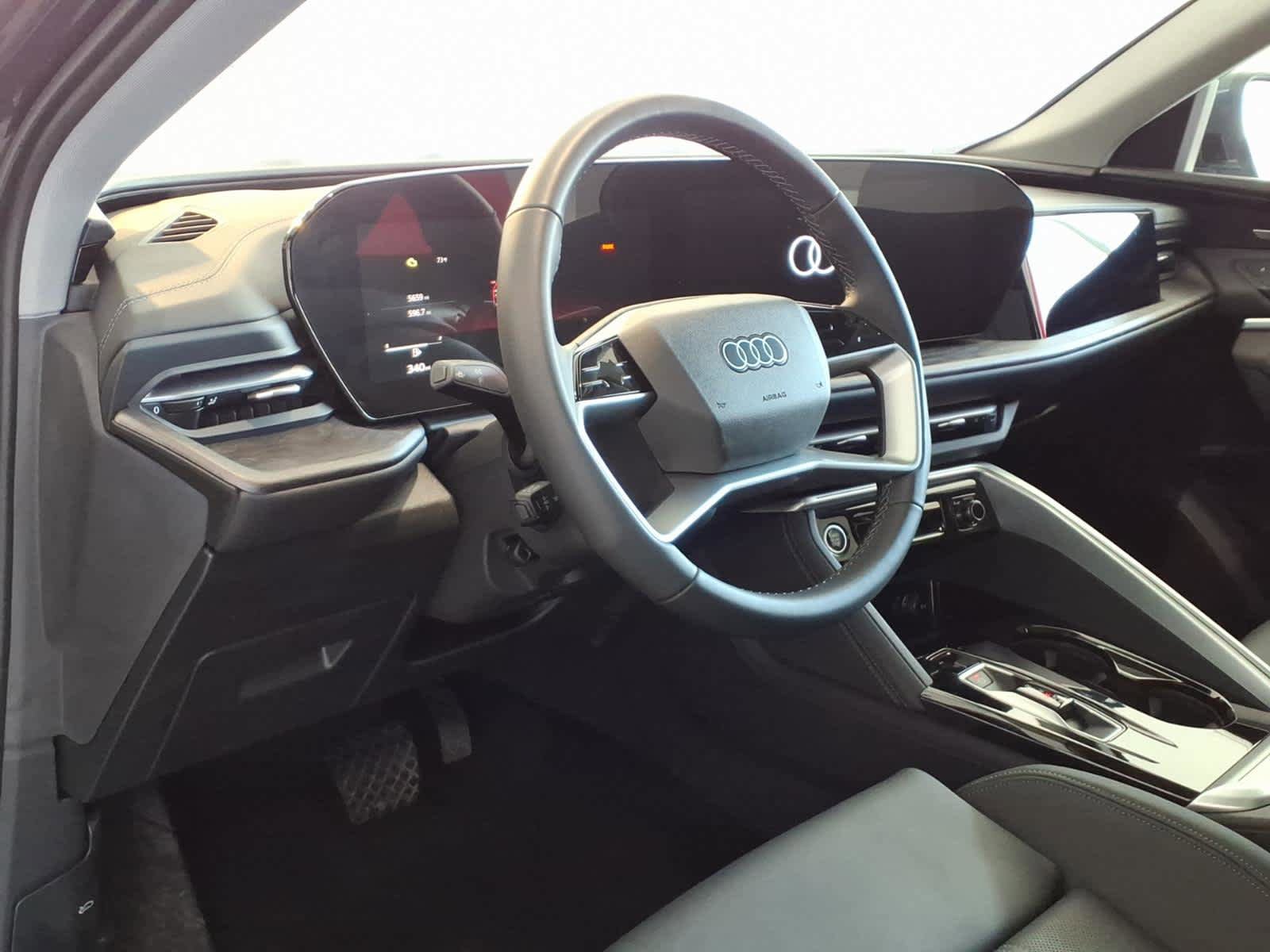 Used 2025 Audi Q5 Premium w/ Premium Plus AWD/4WD image 9