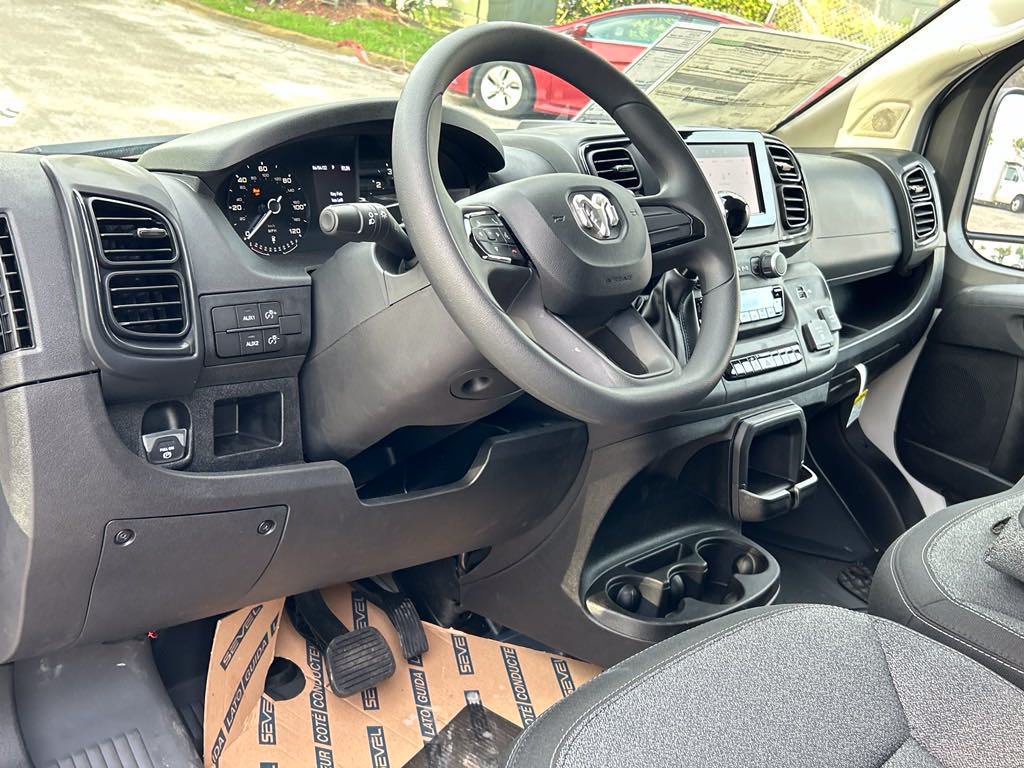 New 2024 RAM ProMaster 2500 w/ Upfitter's Prep Package FWD image 31