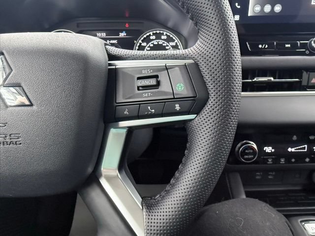 New 2026 Mitsubishi Outlander AWD image 33