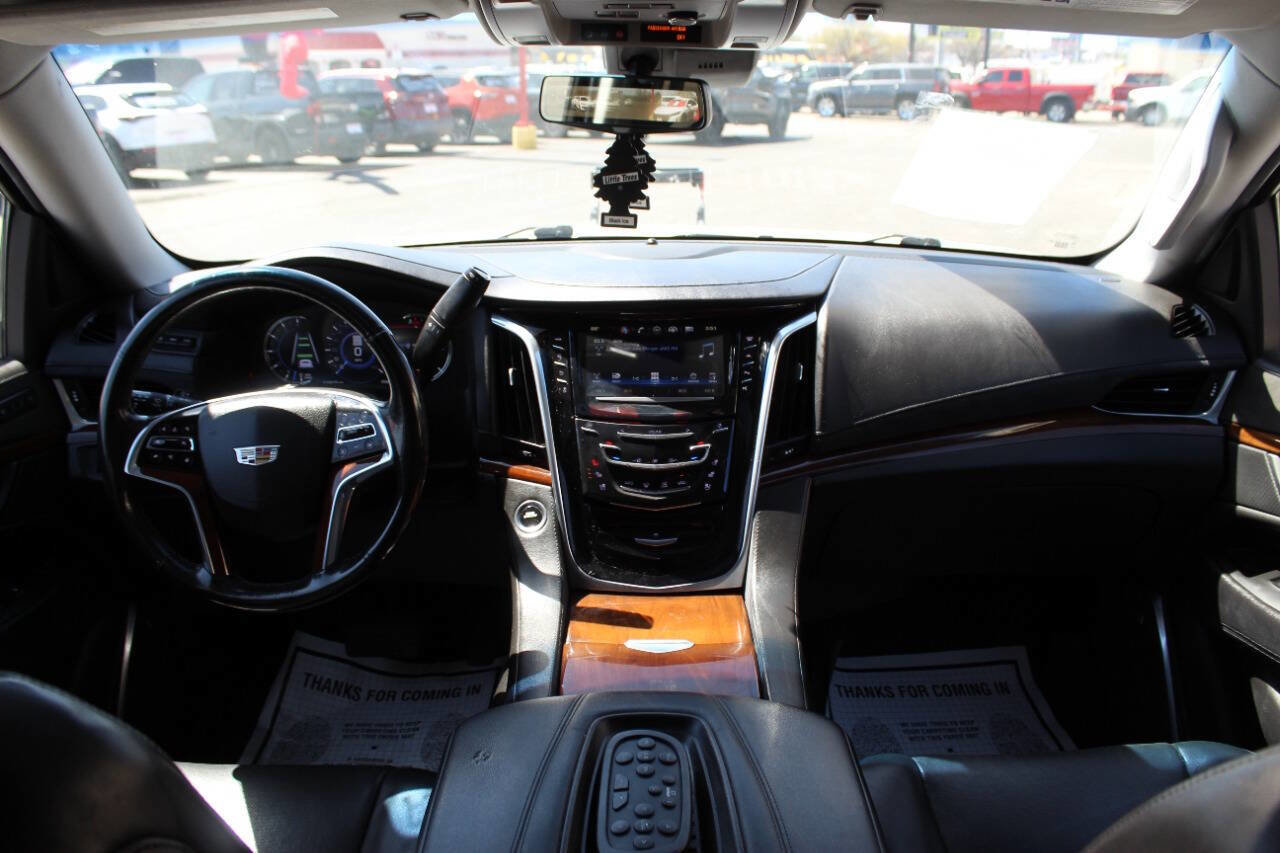 Used 2018 Cadillac Escalade ESV Luxury AWD/4WD image 21