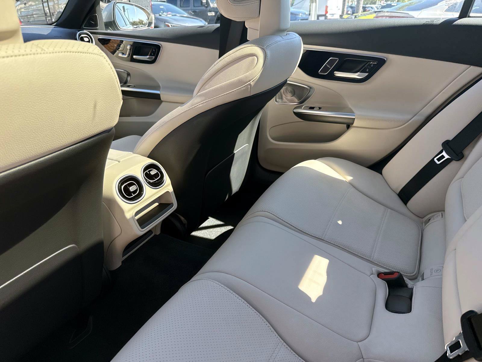 Used 2023 Mercedes-Benz C 300 Sedan image 13