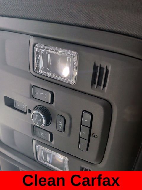 Used 2024 Chevrolet Tahoe LT w/ Luxury Package AWD/4WD image 4