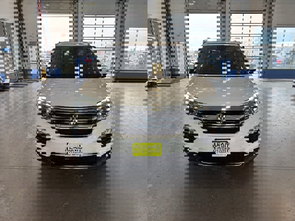 Used 2017 Honda Pilot Touring image 8