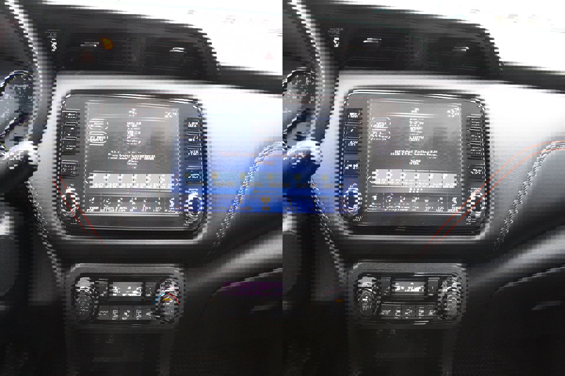 Used 2024 Nissan Kicks SR w/ SR Premium Package image 38