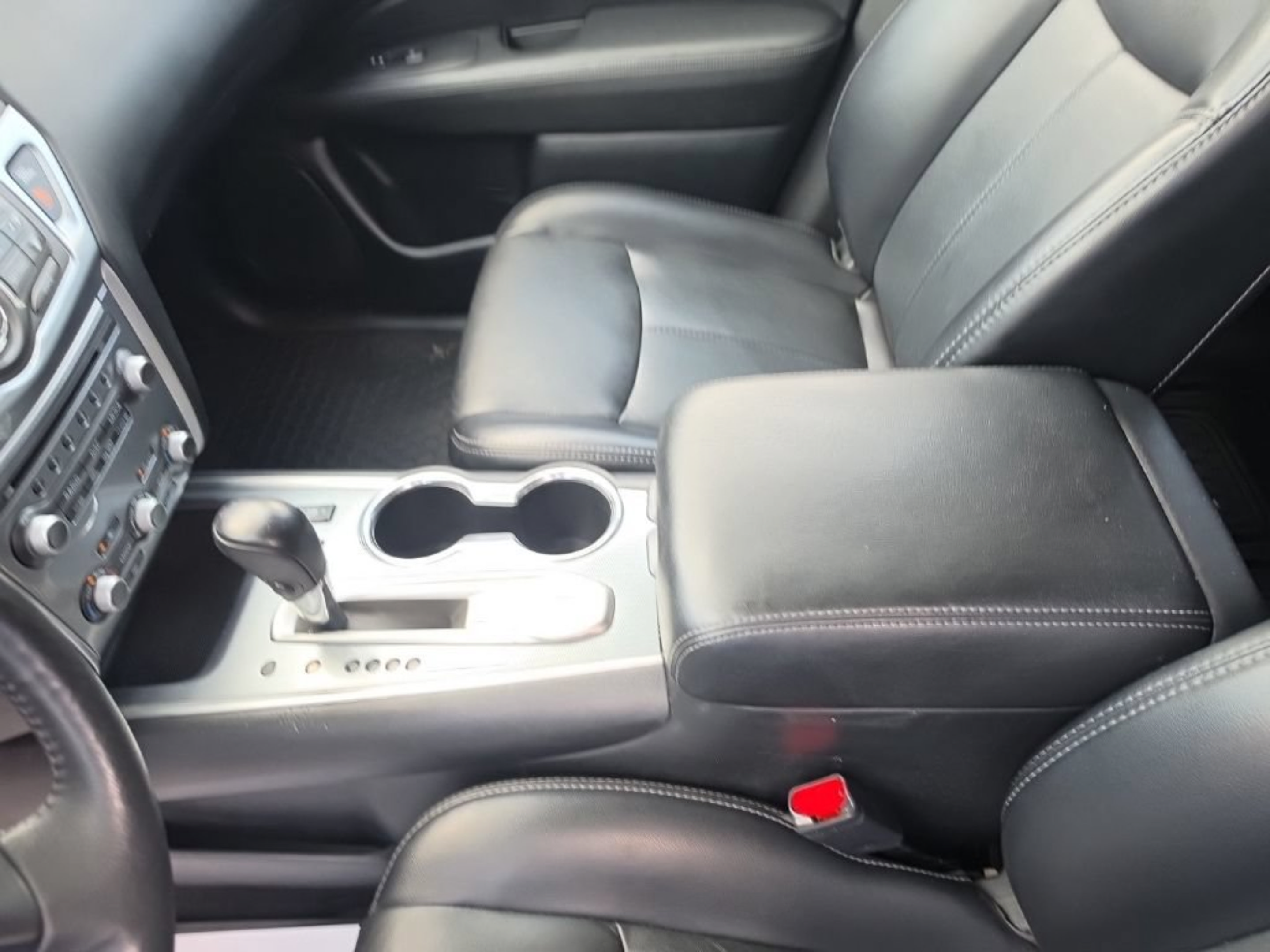 Used 2019 Nissan Pathfinder SL FWD image 25