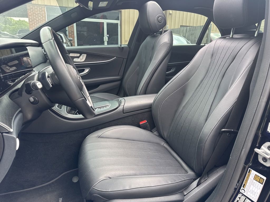 Used 2022 Mercedes-Benz E 350 Sedan w/ AMG Line Exterior image 5