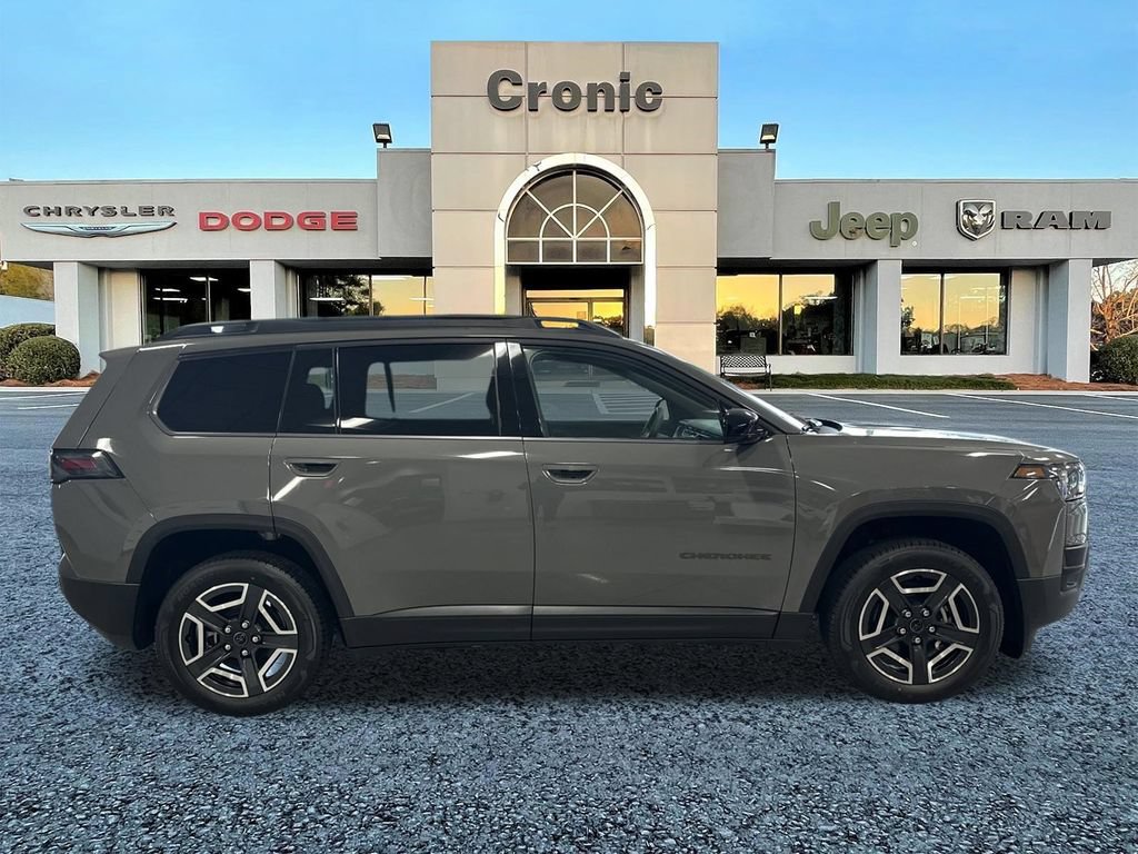 New 2026 Jeep Cherokee Laredo AWD/4WD image 2
