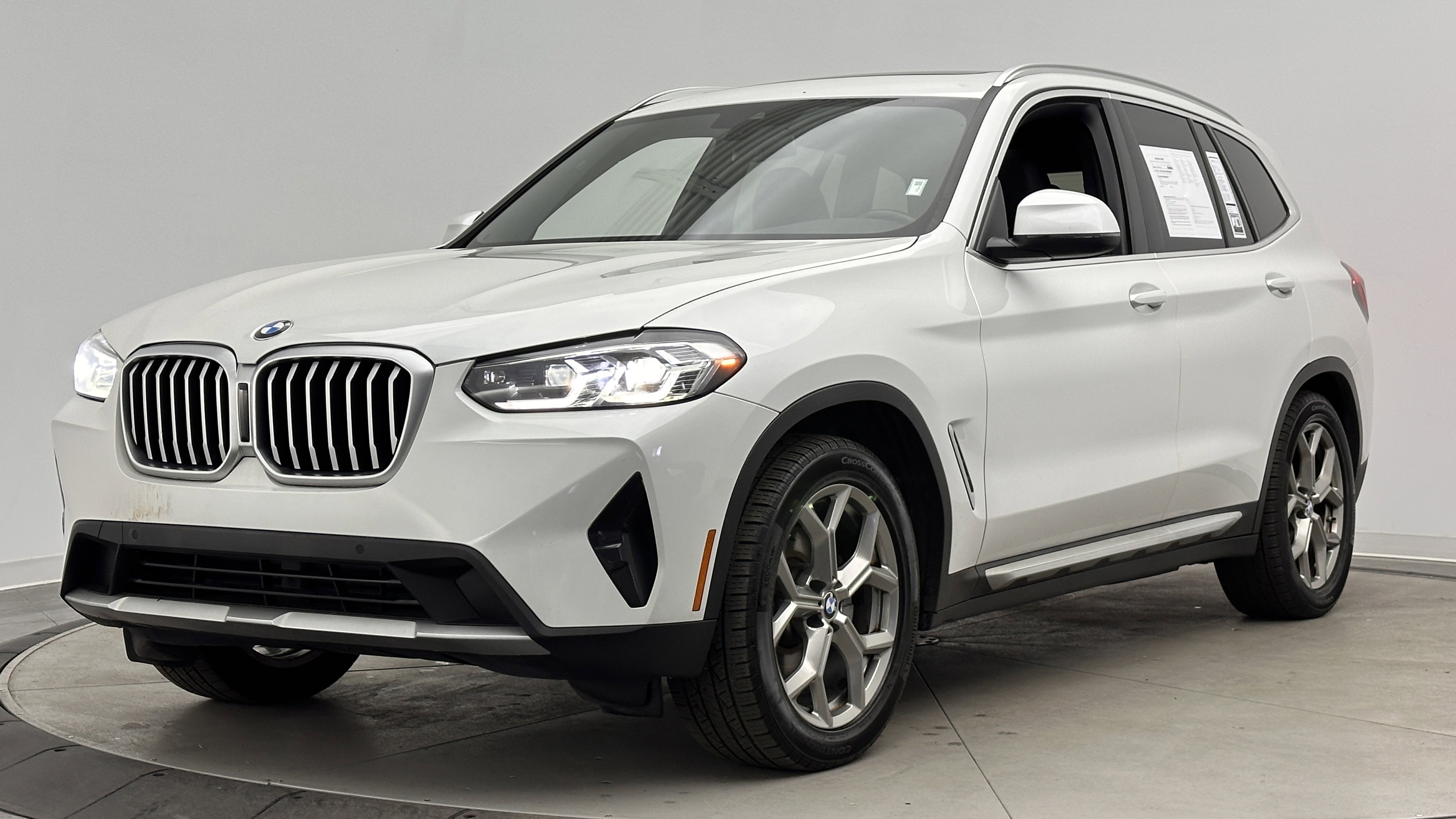 Used 2024 BMW X3 sDrive30i w/ Convenience Package image 11