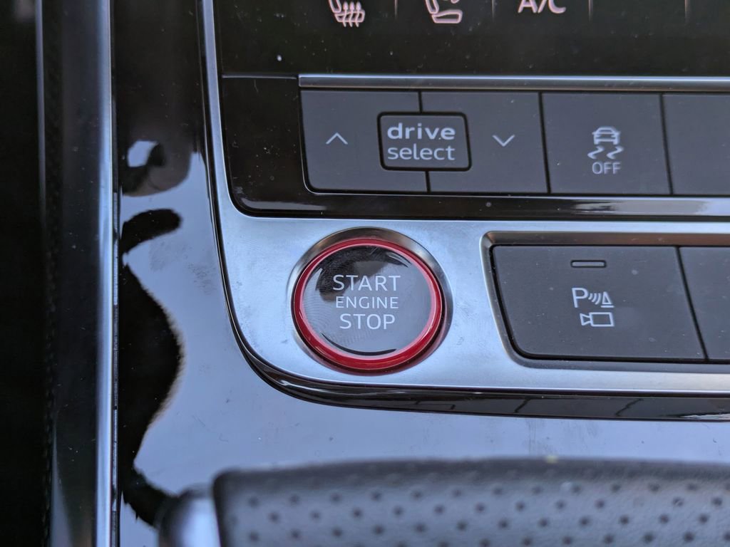 Used 2022 Audi SQ8 Premium Plus w/ Executive Package image 34