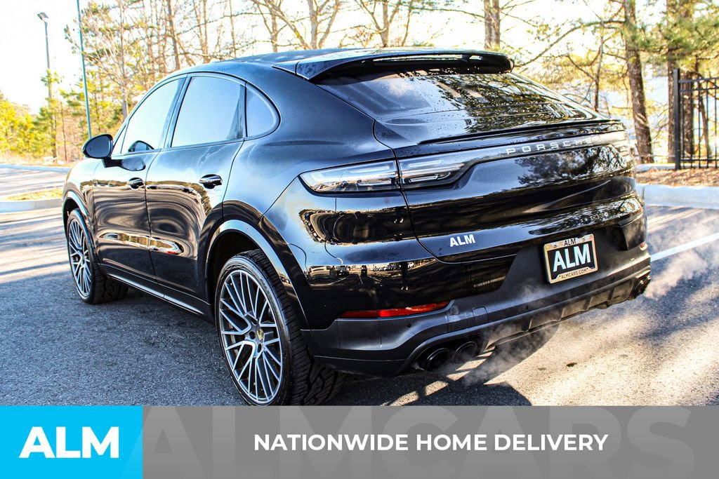 Used 2023 Porsche Cayenne Platinum Edition image 4