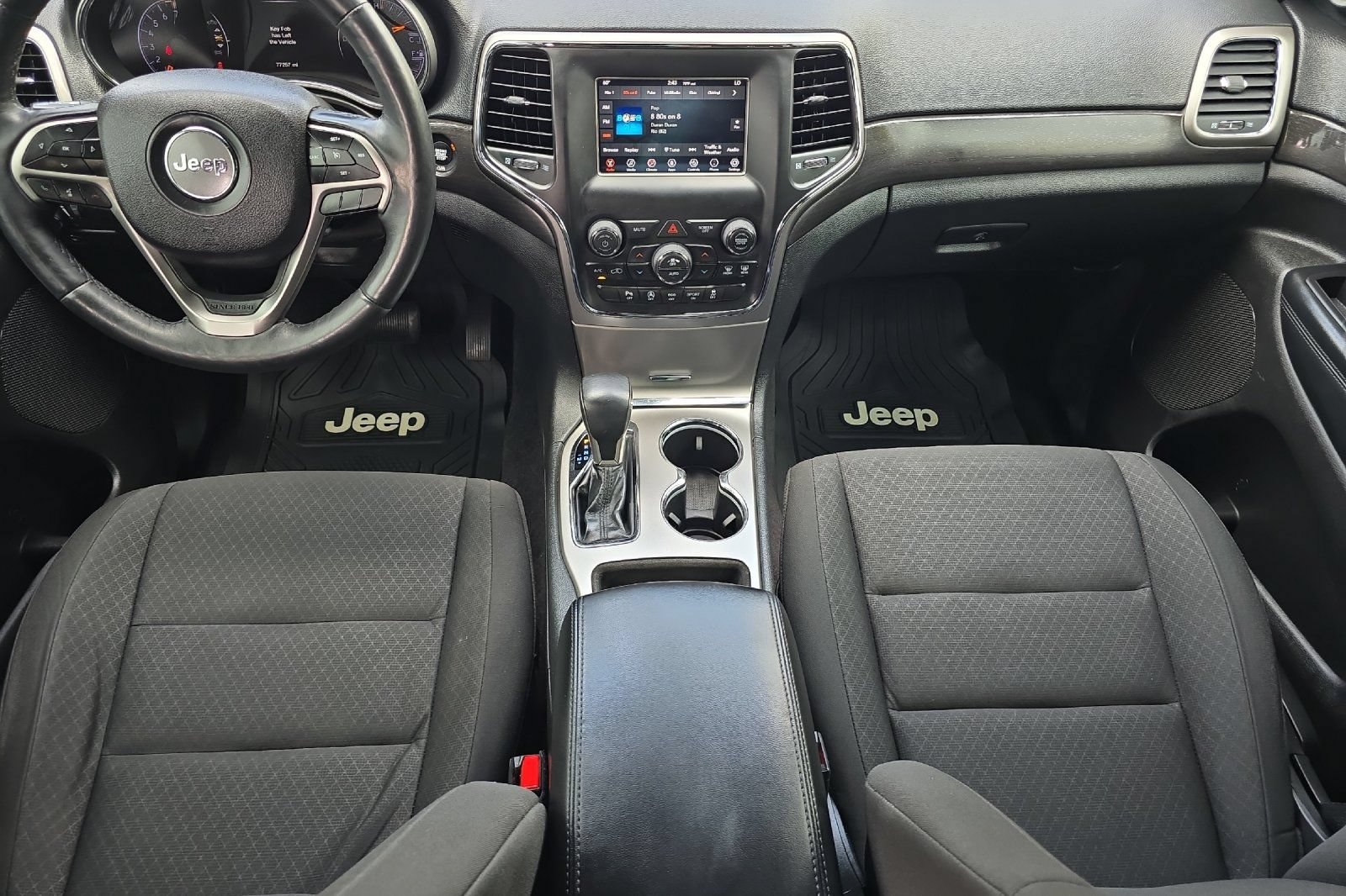Used 2018 Jeep Grand Cherokee Laredo AWD/4WD image 13