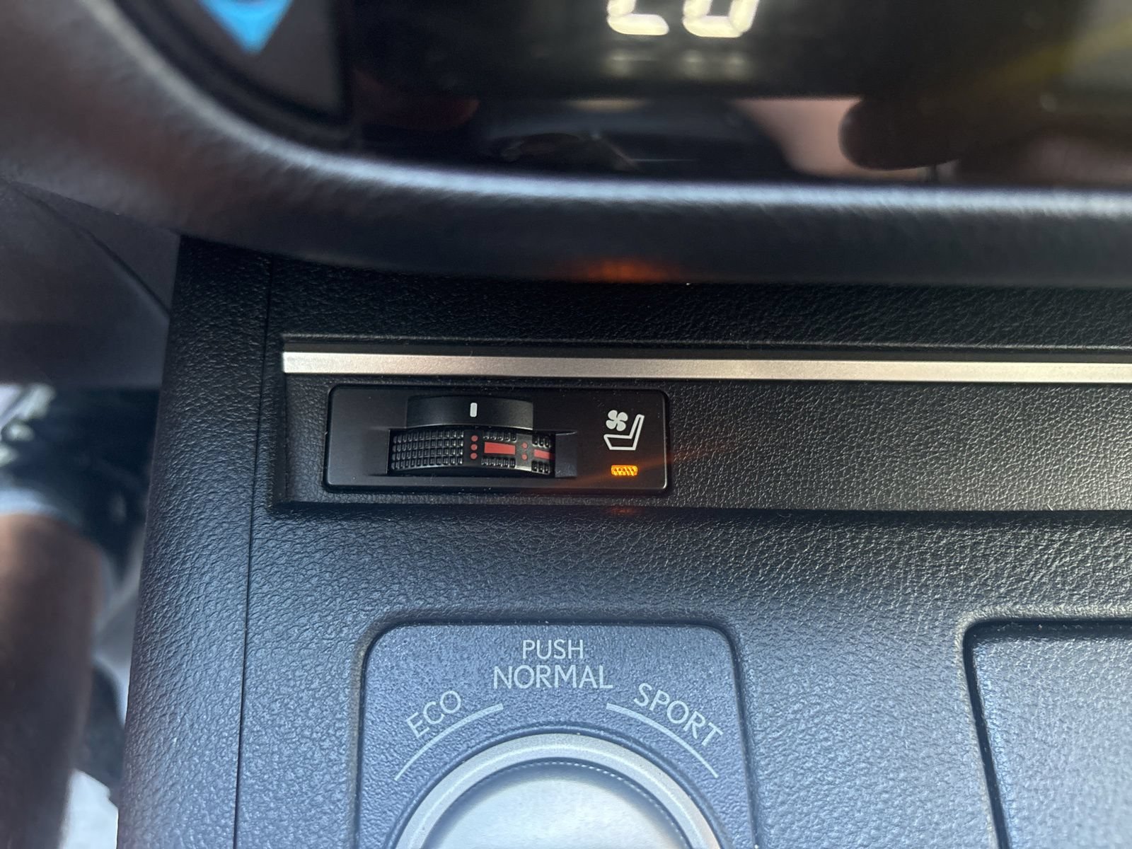 Used 2015 Lexus ES 350 w/ Premium Package FWD image 28