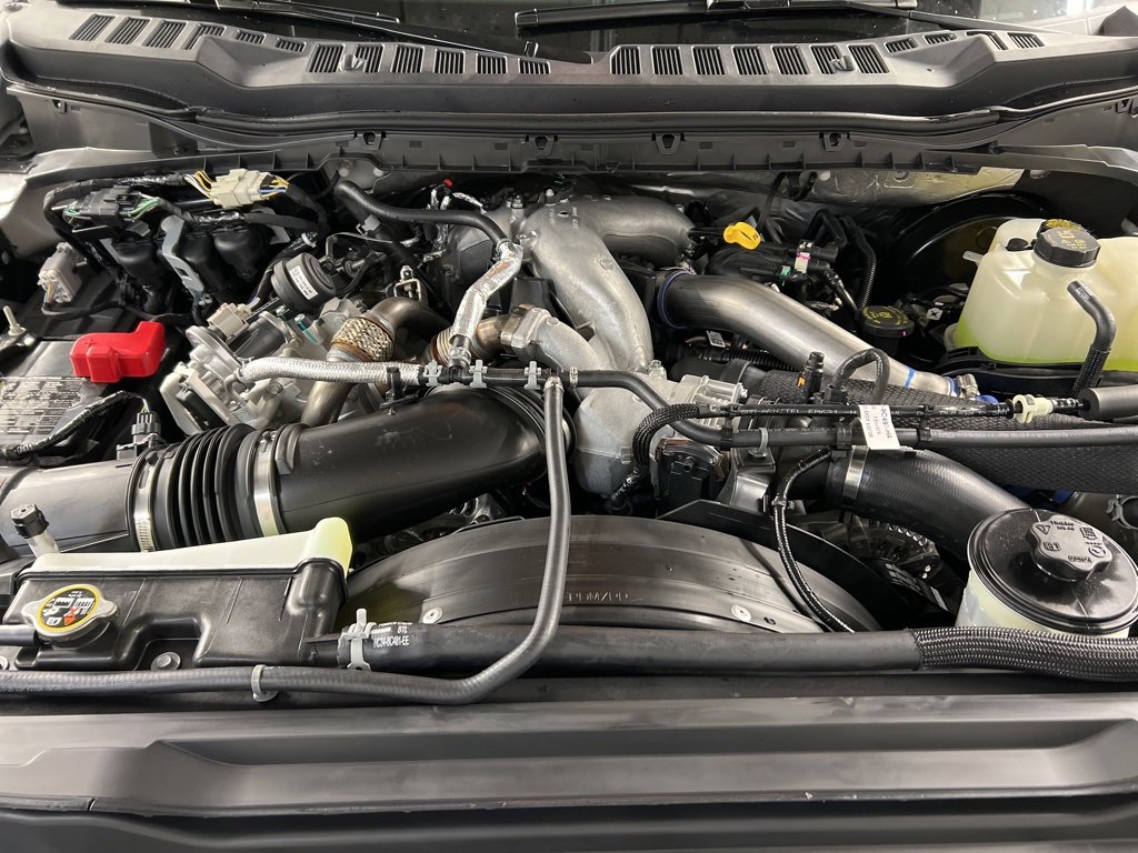 New 2026 Ford F250 Lariat w/ Black Appearance Package image 44