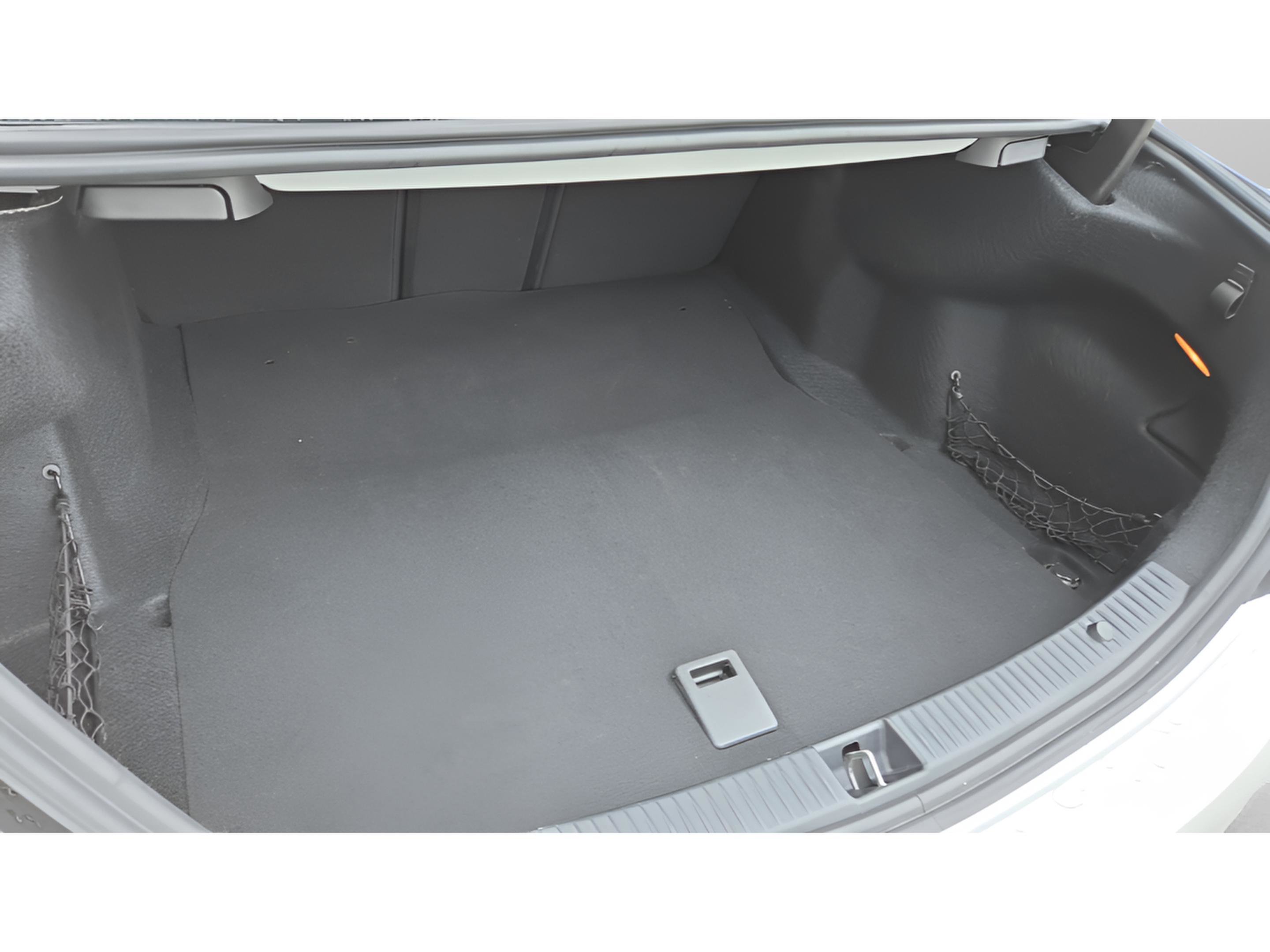 Used 2015 Mercedes-Benz C 300 4MATIC Sedan image 15