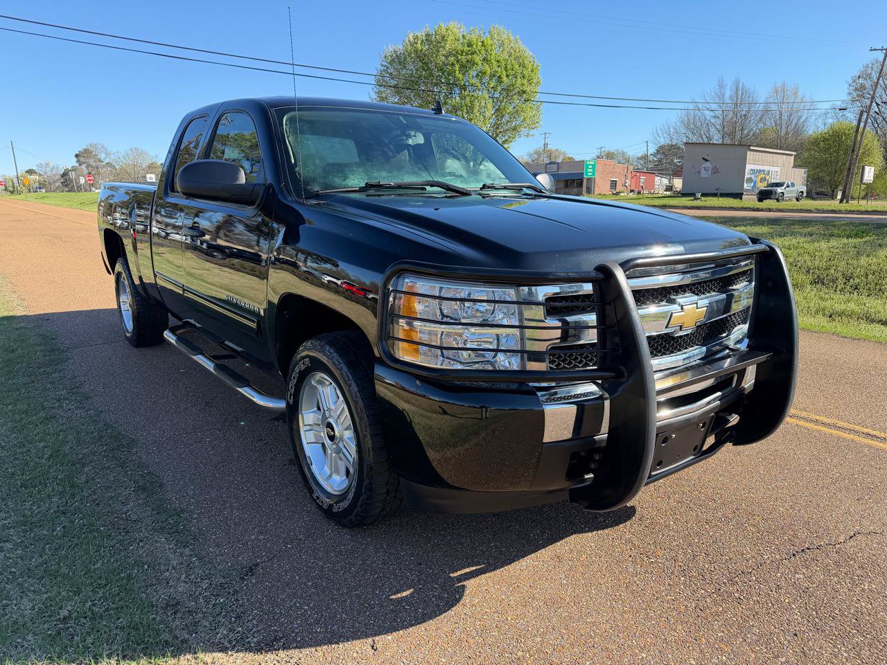 Used 2009 Chevrolet Silverado 1500 LT w/ Power Pack Plus AWD/4WD image 6