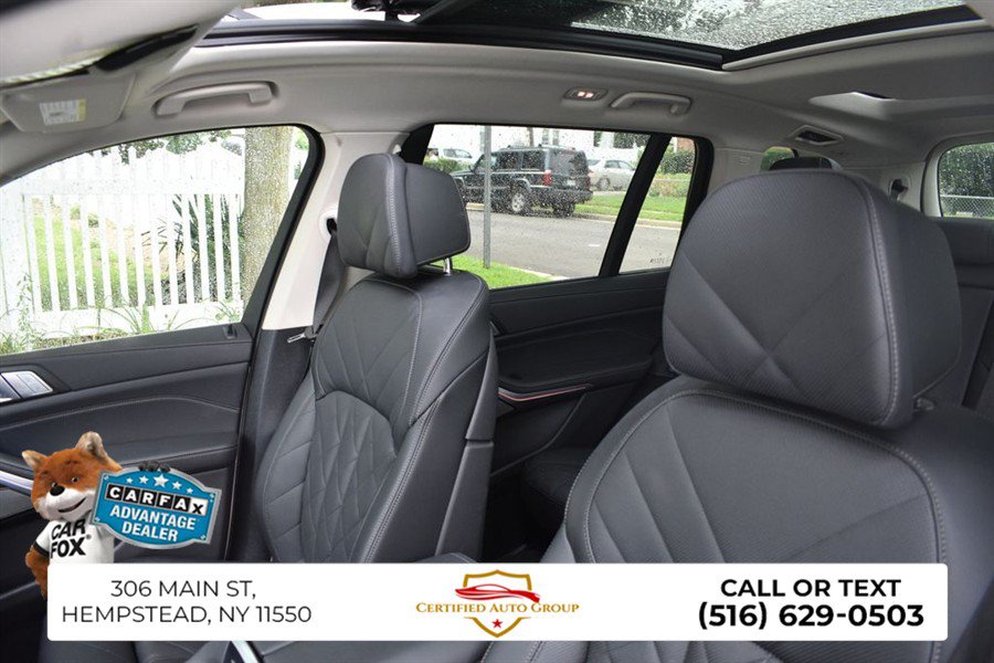 Used 2026 BMW X7 xDrive40i AWD/4WD image 9
