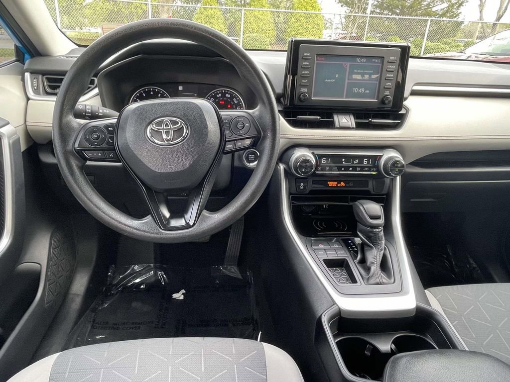 Used 2019 Toyota RAV4 XLE image 15