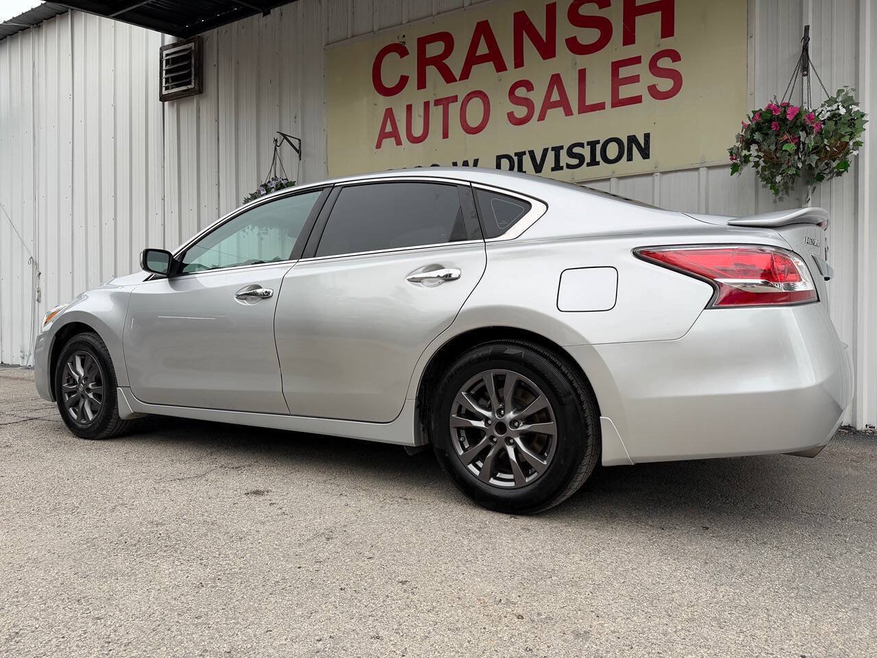Used 2015 Nissan Altima 2.5 S w/ Special Edition Package FWD image 9