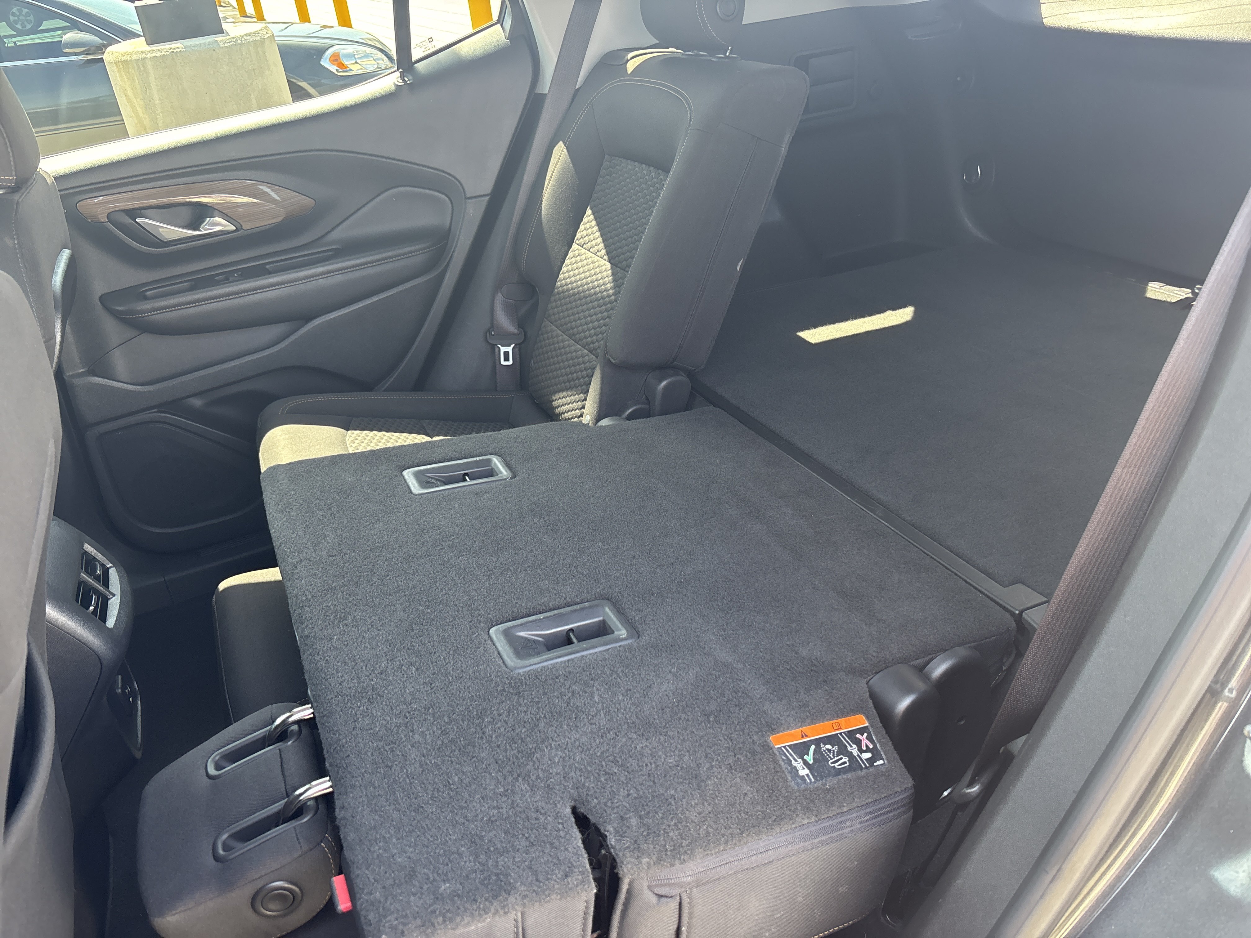 Used 2020 GMC Terrain SLE w/ Driver Convenience Package FWD image 32