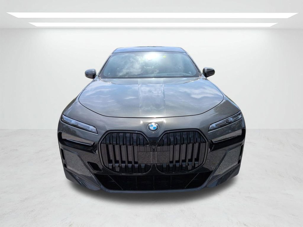 New 2026 BMW 760i xDrive w/ Executive Package AWD/4WD image 9
