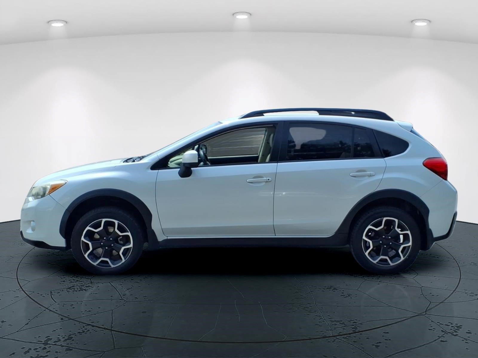 Used 2013 Subaru Crosstrek 2.0i Limited w/ Popular Pkg 1 AWD/4WD image 5