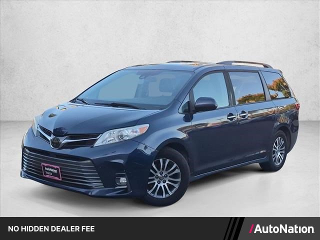 Used 2019 Toyota Sienna XLE w/ XLE Navigation Package FWD image 1