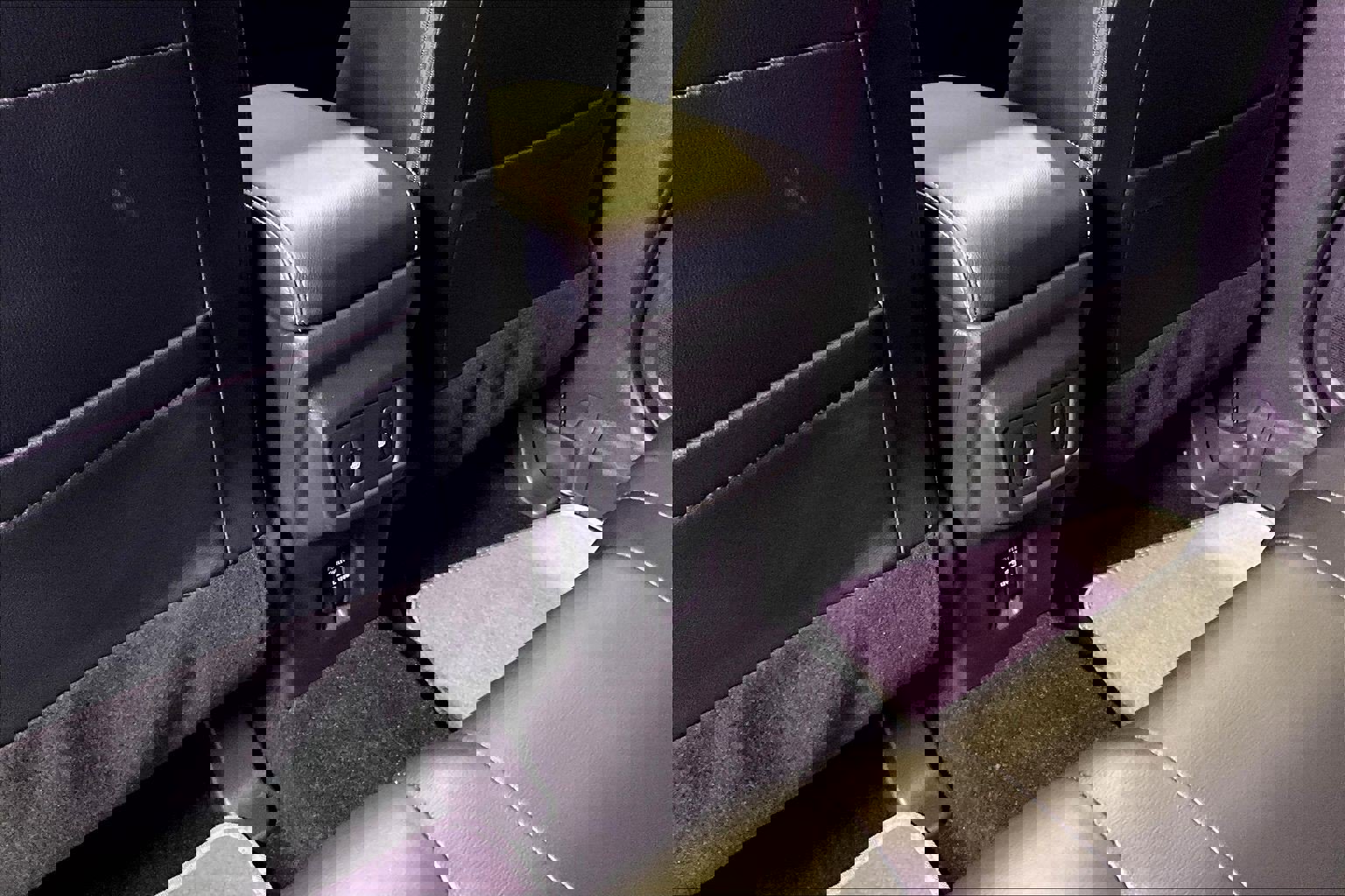 Used 2023 Mitsubishi Eclipse Cross SEL image 10