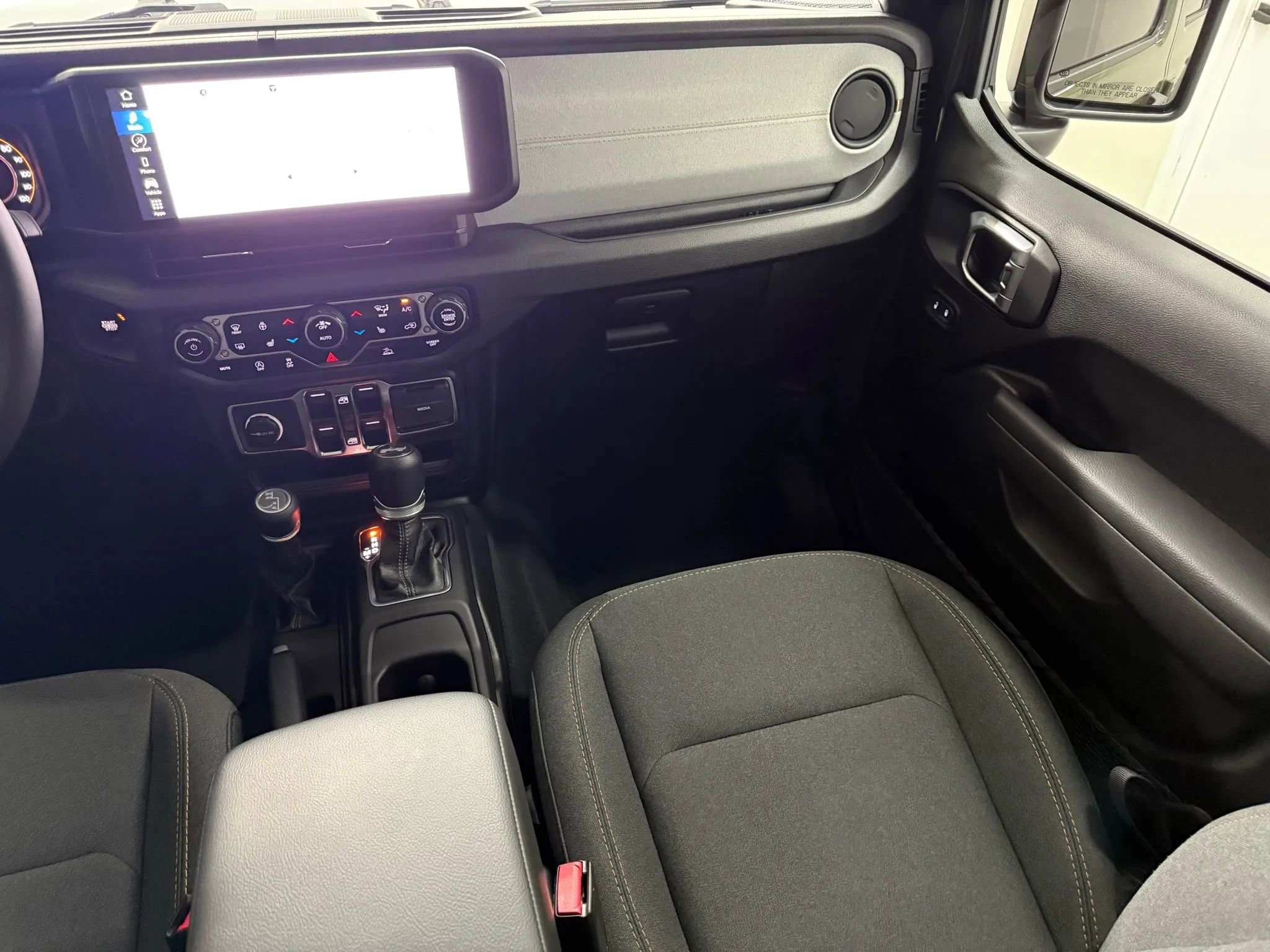 Used 2024 Jeep Wrangler Unlimited Sport image 40