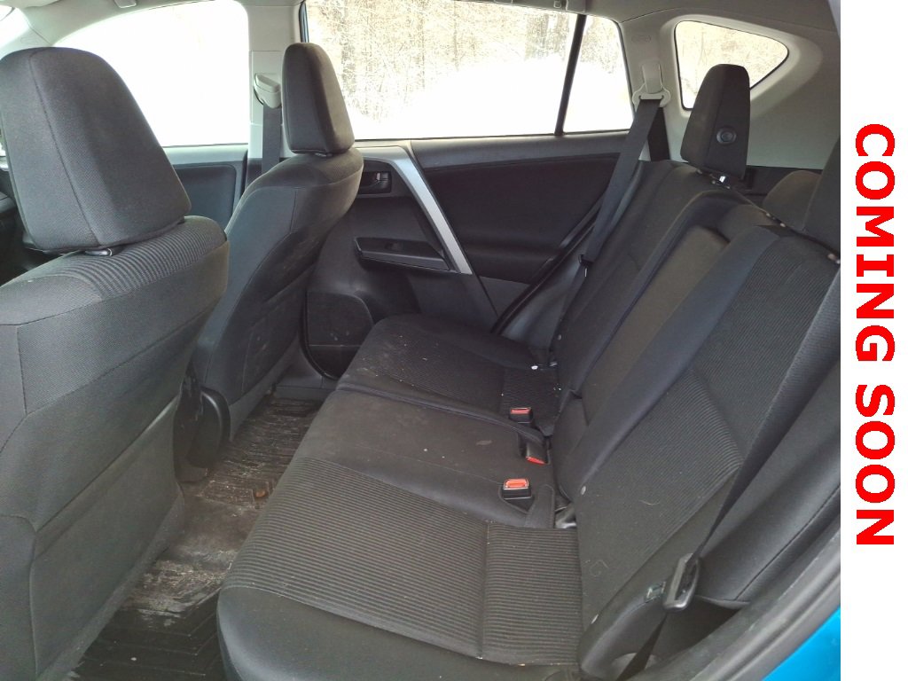 Used 2016 Toyota RAV4 LE image 7