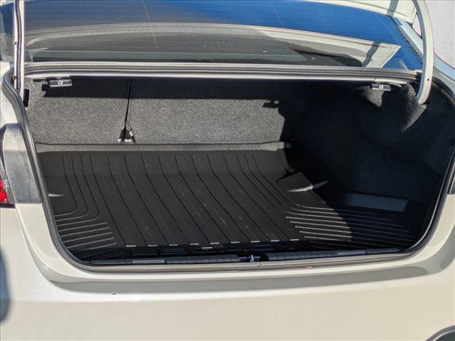 Used 2025 Subaru Legacy Premium image 8