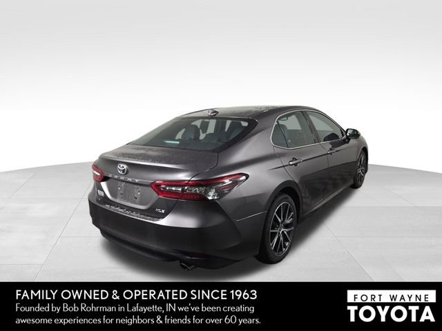 Used 2023 Toyota Camry XLE image 7