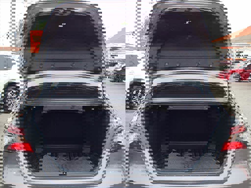 Certified 2023 Toyota Camry LE image 6