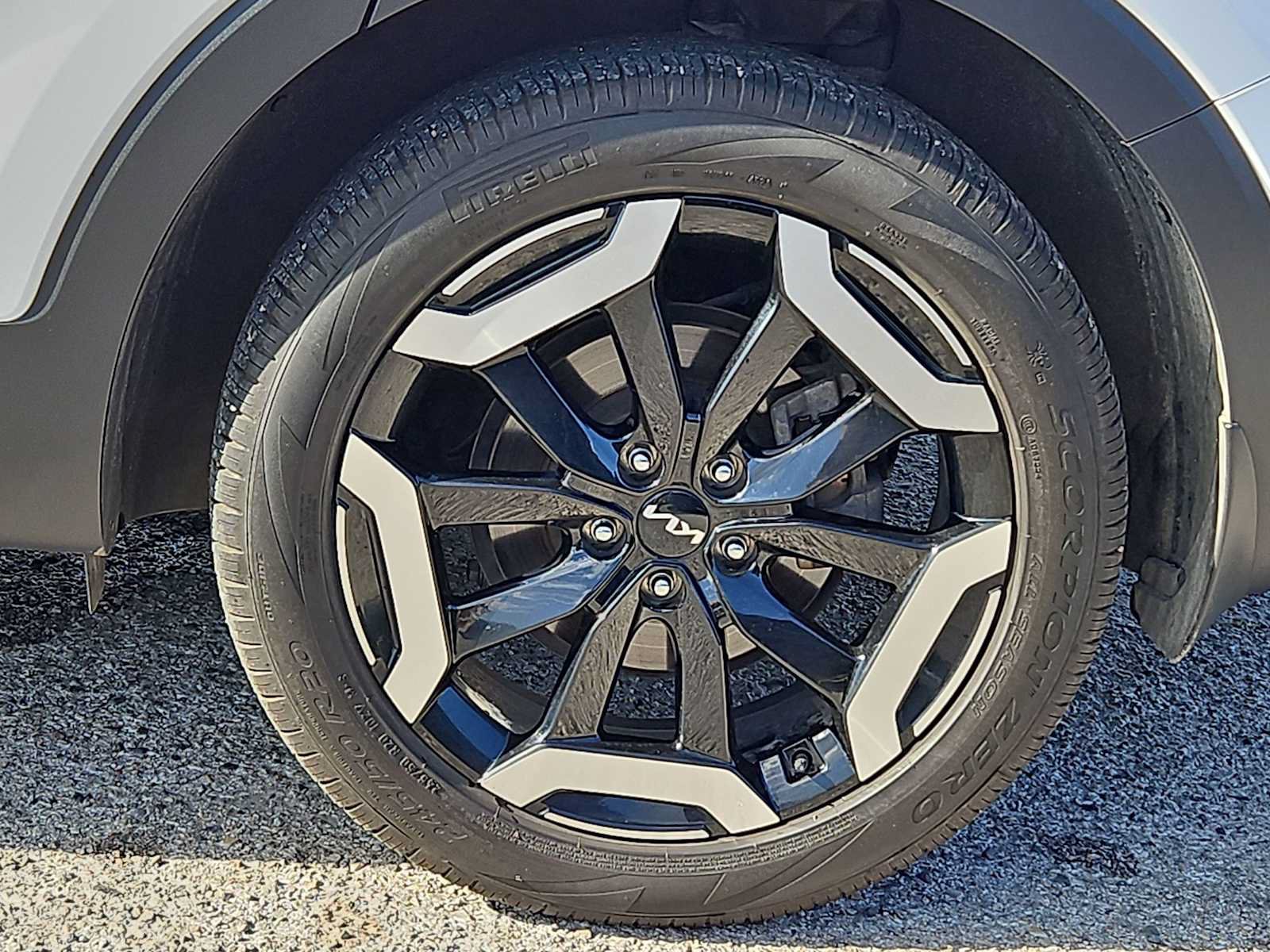 Certified 2025 Kia Telluride EX FWD image 13