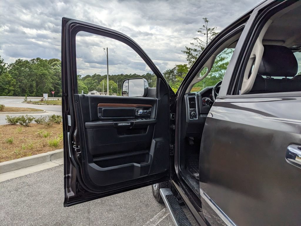 Used 2016 RAM 1500 Laramie w/ Convenience Group AWD/4WD image 59