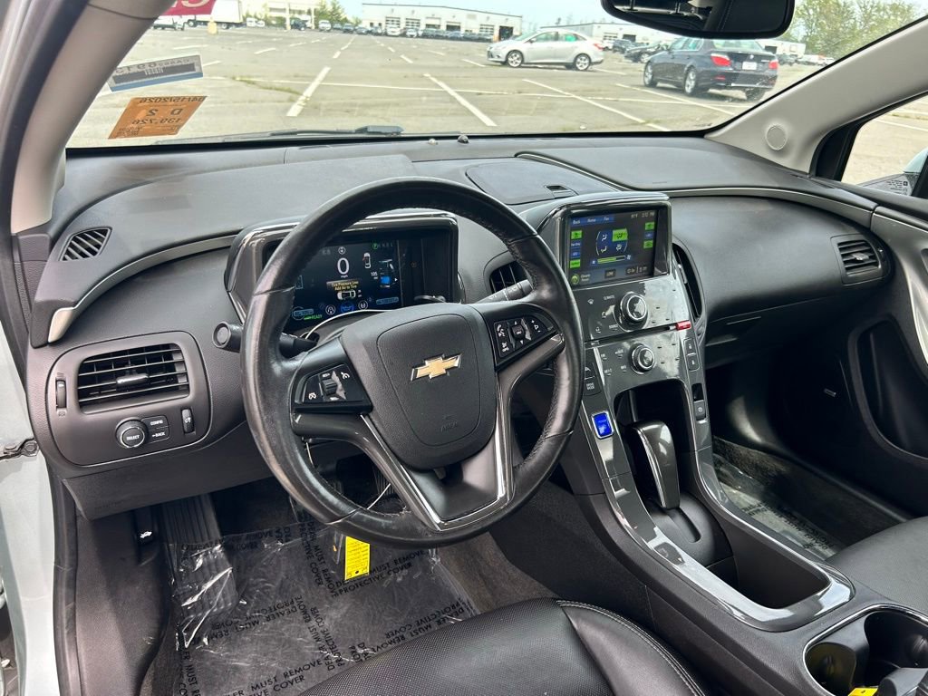 Used 2012 Chevrolet Volt Premium w/ Premium Trim Package FWD image 9