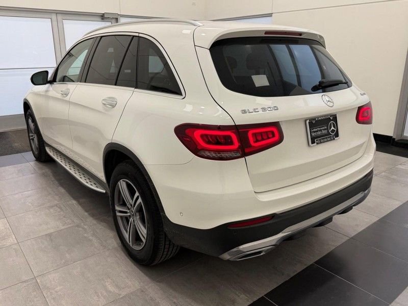 Certified 2022 Mercedes-Benz GLC 300 4MATIC w/ Multimedia Package Lite image 4