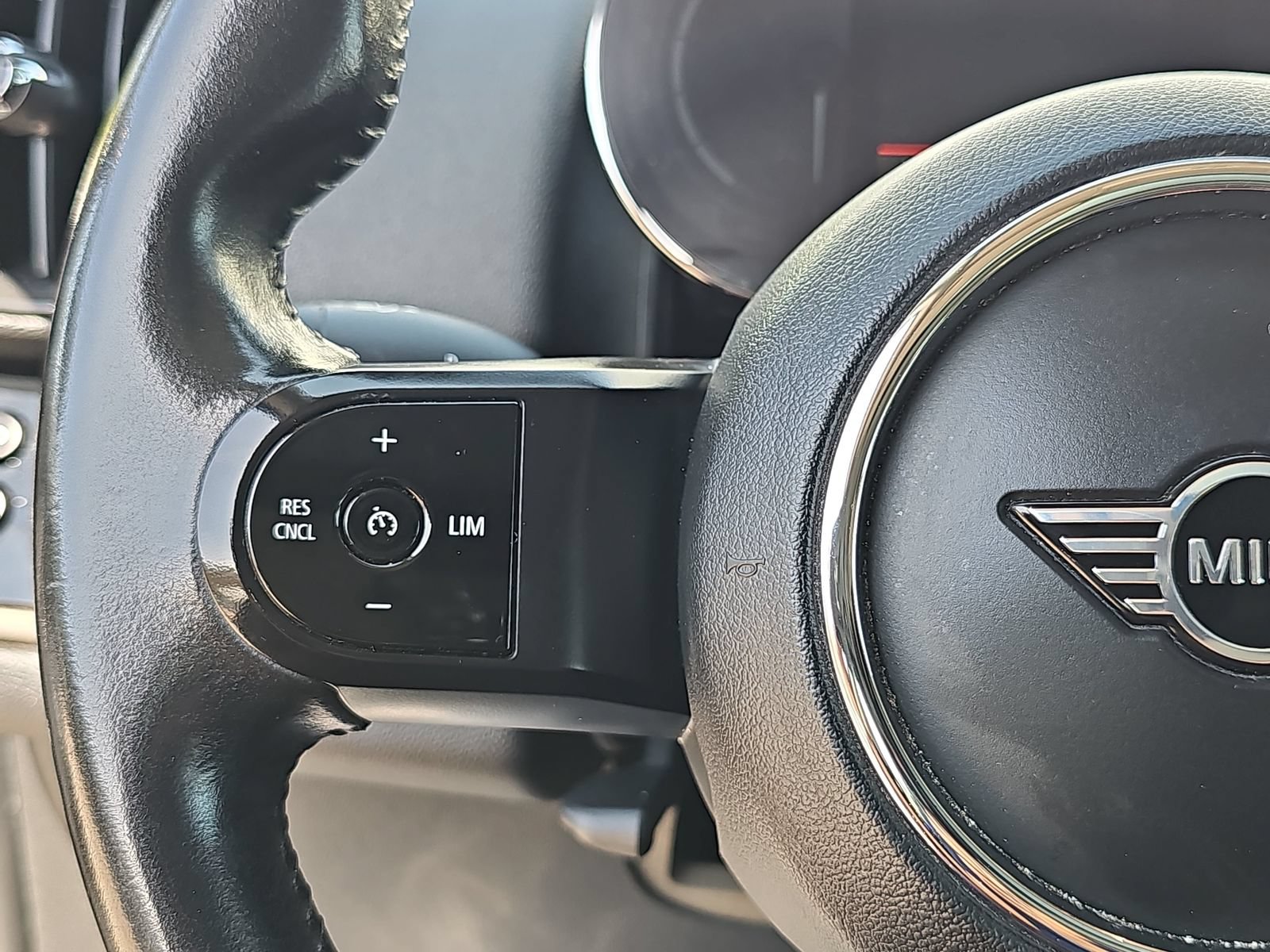 Used 2022 MINI Cooper Countryman FWD image 17