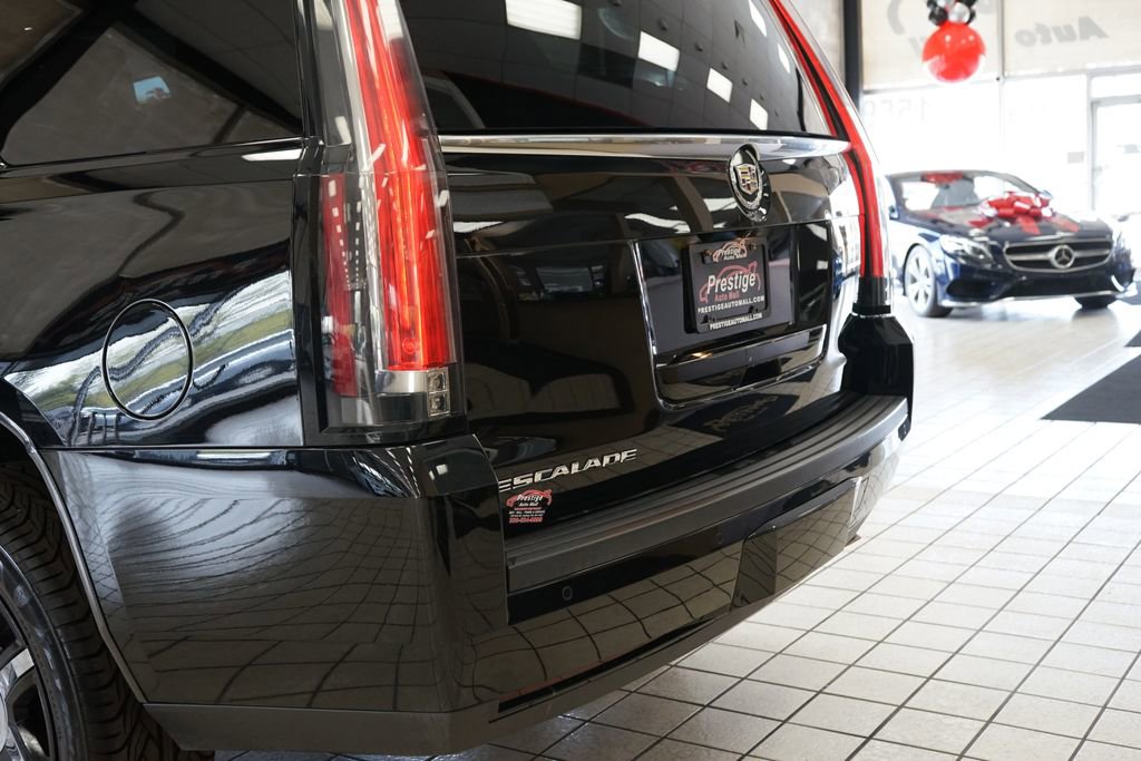 Used 2015 Cadillac Escalade Premium AWD/4WD image 18