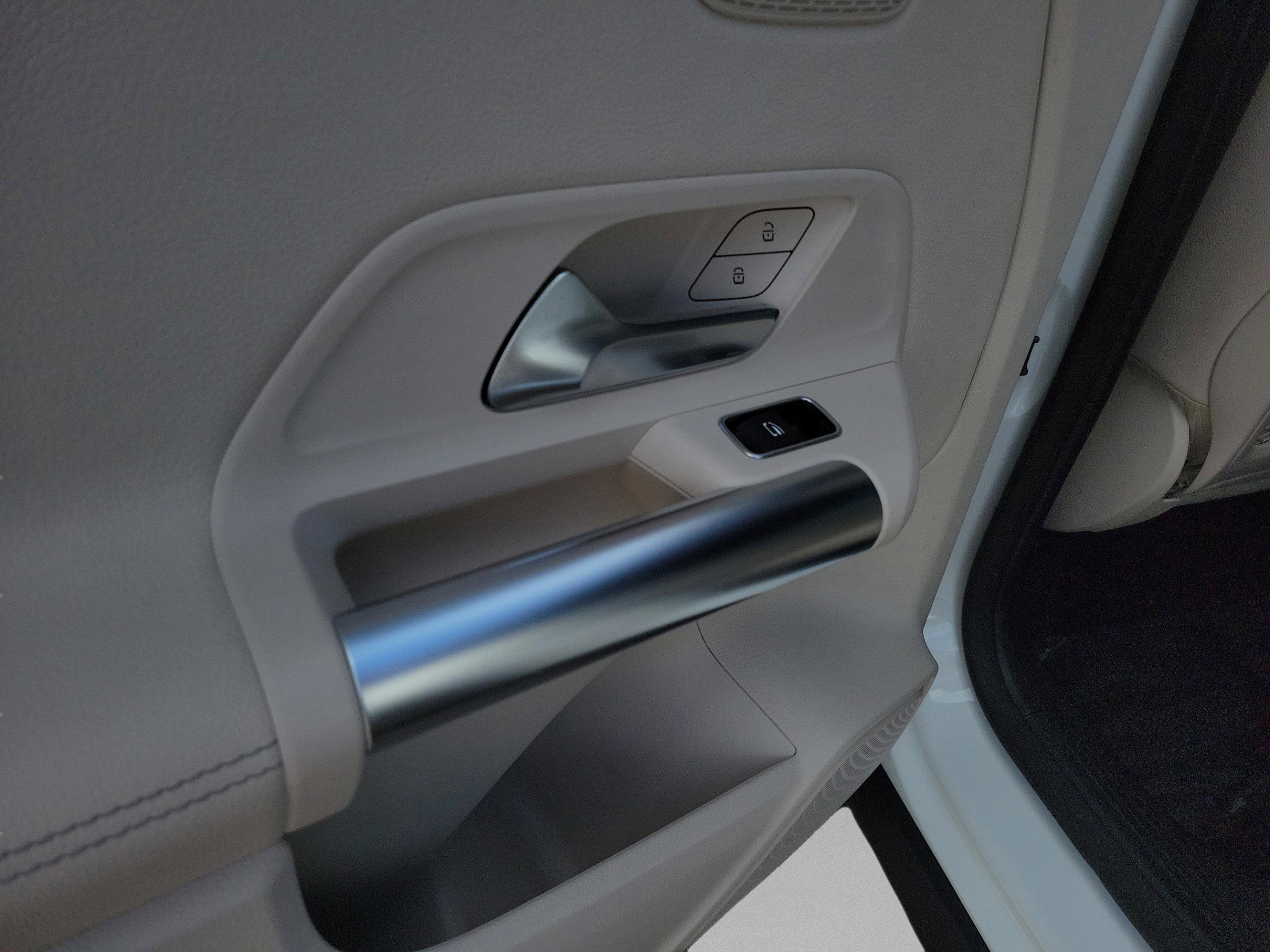 Certified 2024 Mercedes-Benz GLA 250 image 8