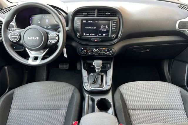 Used 2023 Kia Soul LX w/ Option Group 015 image 16