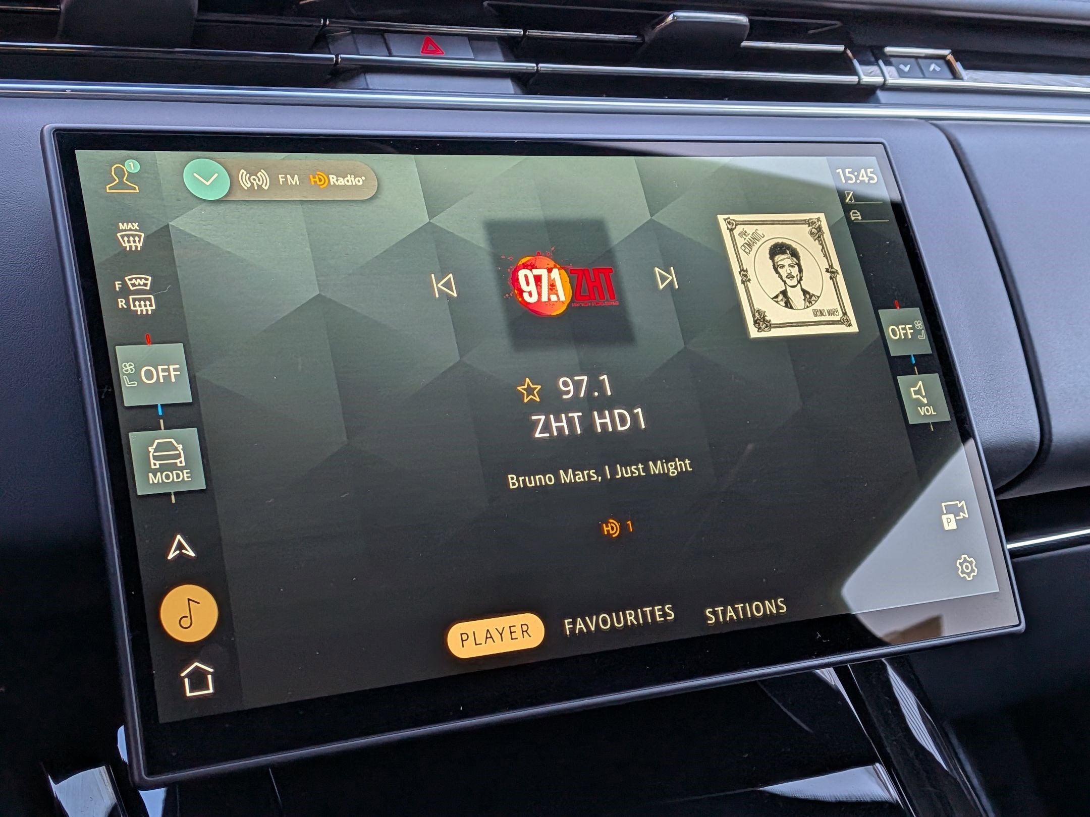 Used 2025 Land Rover Range Rover Sport Dynamic SE image 21