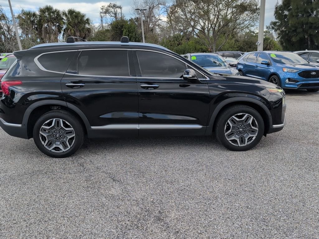 Used 2022 Hyundai Santa Fe Limited FWD image 2