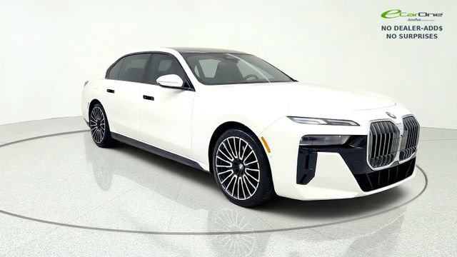 Used 2026 BMW 740i RWD image 1