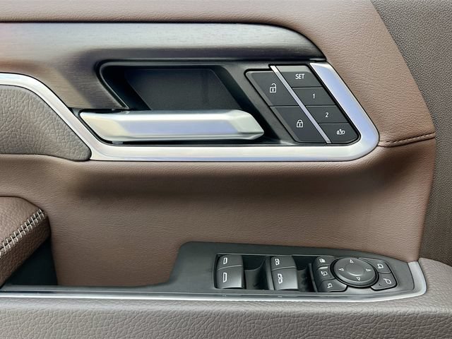 New 2026 GMC Sierra 2500 Denali w/ Denali Reserve Package AWD/4WD image 13