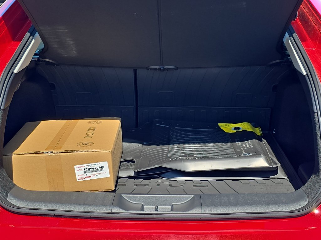 New 2026 Toyota Prius Plug-In Hybrid FWD image 9